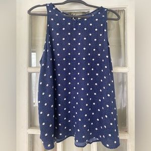 Blue and white polka dot sleeveless shell. Size XL.